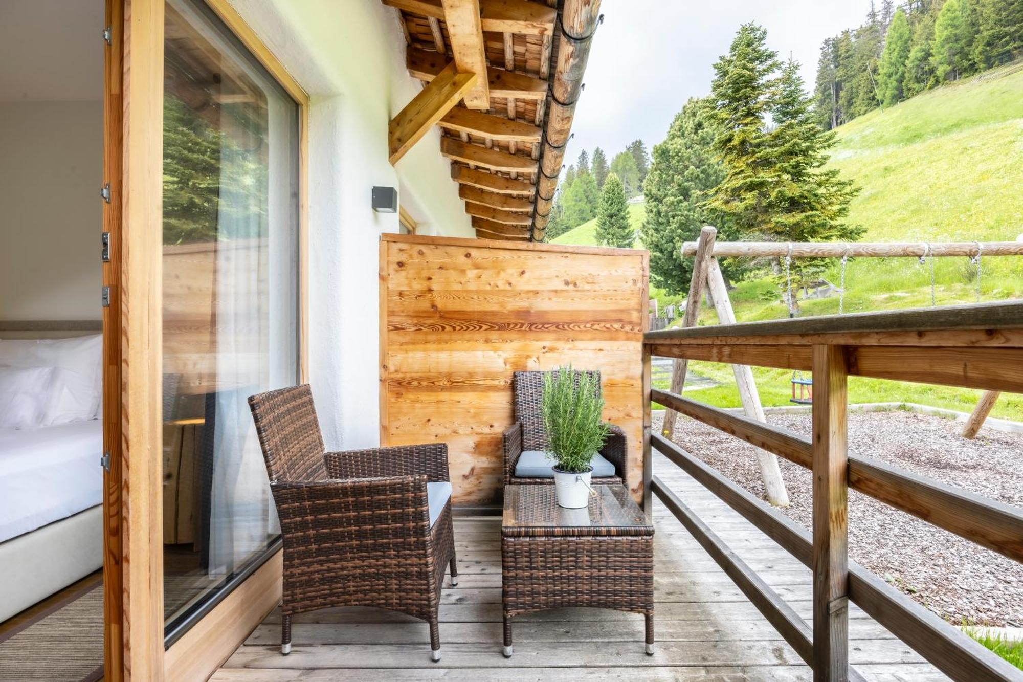 Alpine Hotel Gran Foda' San Vigilio Di Marebbe Exterior foto