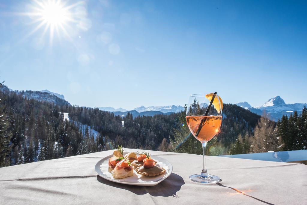 Alpine Hotel Gran Foda' San Vigilio Di Marebbe Exterior foto